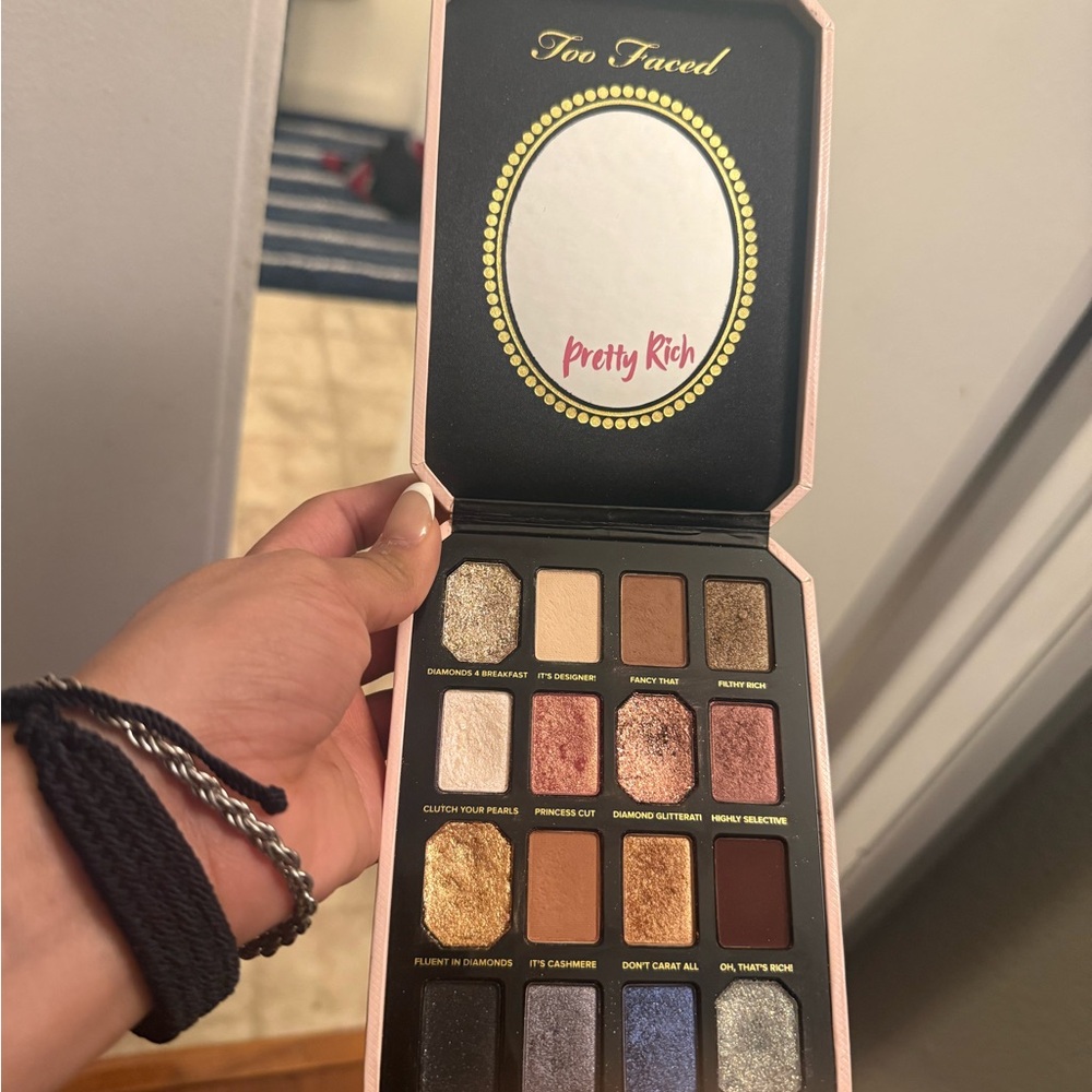 Too Faced Gold and Silver Eyeshadow Palette